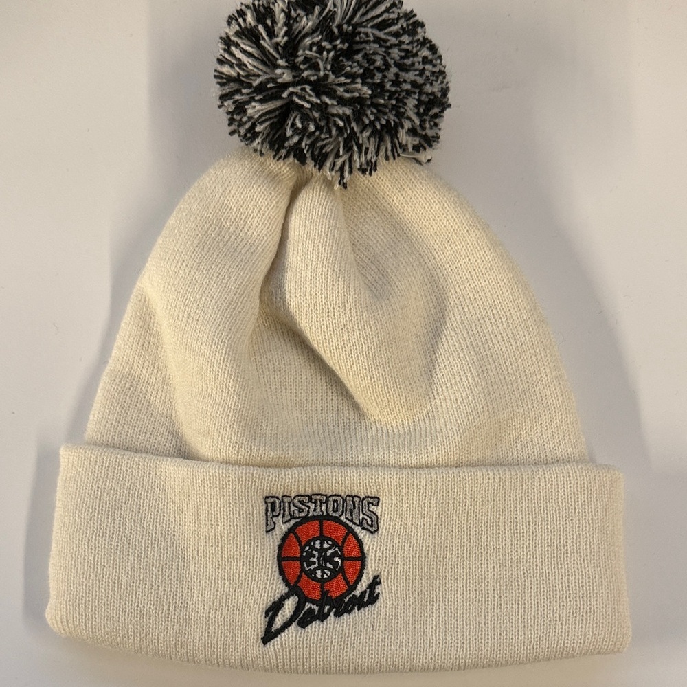 [New] Detroit Pistons Cream Beanie (Unisex)
